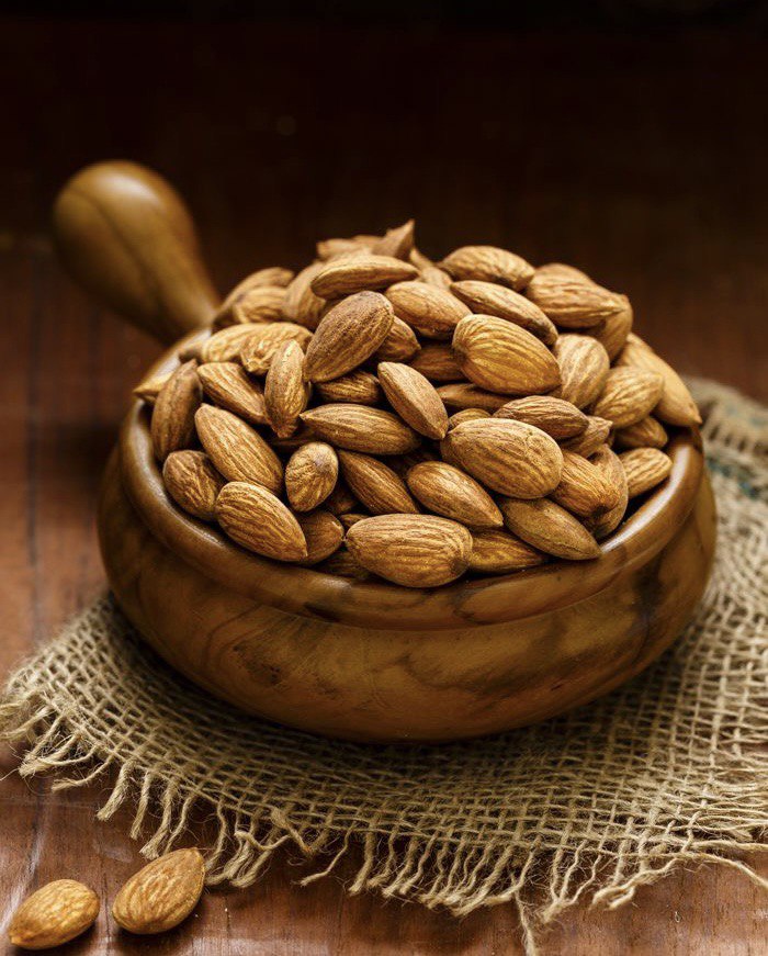 Almond 8 oz
